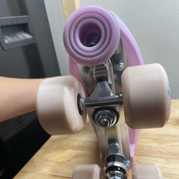 Chaya Melrose Deluxe Pastel Roller Skates - Picture 13 of 13